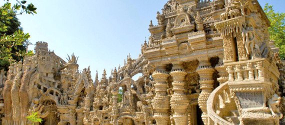 Facteur-Cheval-Palais-Ideal-lead