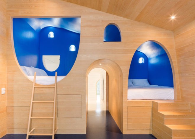 Jerry House Onion, Onion studio Thailand, cartoon-inspired house, Tom & Jerry home, Tom & Jerry architecture, playground house, house for children, Möbius strip, Möbius strip house, Thailand architecture, Cha-Am Beach house