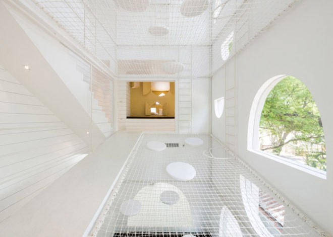 Jerry House Onion, Onion studio Thailand, cartoon-inspired house, Tom & Jerry home, Tom & Jerry architecture, playground house, house for children, Möbius strip, Möbius strip house, Thailand architecture, Cha-Am Beach house