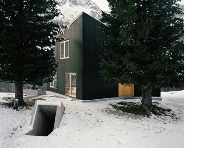 Lacroix | Chessex Architectes, Maison aux Jeurs, Les Jeurs, timber cabin, untreated timber, untreated fir, all timber cabin, all timber architecture, dark timber, alpine retreat, alpine architecture, switzerland, swiss cabin, wood-lined interior