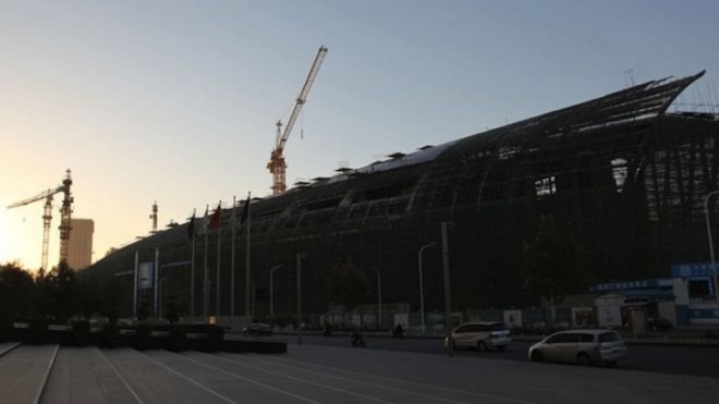 hang lung plaza, riverside 66, tianjin, china, chinese architecture, pre certified leed gold, kpf, kpf architects, Kohn Pedersen Fox Architects, hai he river, he ping lu, concrete ribs, James von Klemperer, curved building, riverfront