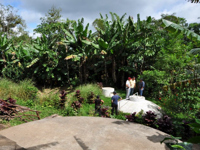 Coffee, coffee farm, coffee farms, coffee farming, coffee production, wastewater, waste water, recycled water, water initiatives, UTZ Certified, UTZ, Nicaragua, Honduras, Guatemala