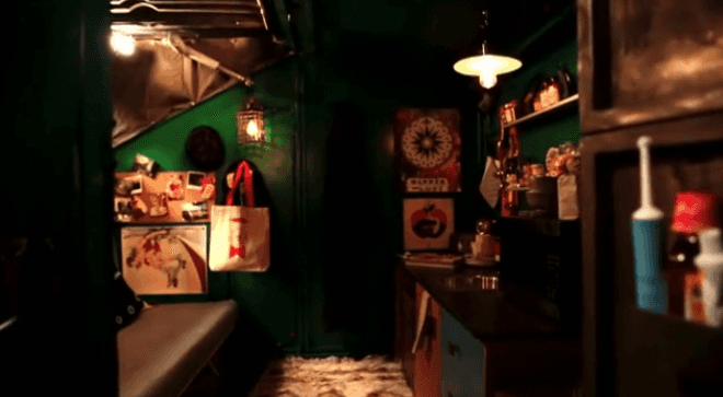 deke's dumpster house, 2 broke girls, 2 broke girls dumpster house, deke 2 broke girls, deke's house, deke dumpster, tiny homes, tiny house, dumpster house, tiny living, small living, eric andre