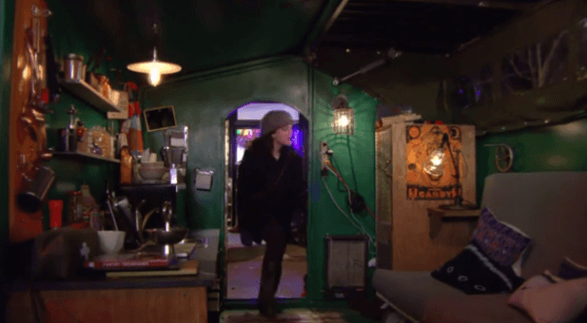deke's dumpster house, 2 broke girls, 2 broke girls dumpster house, deke 2 broke girls, deke's house, deke dumpster, tiny homes, tiny house, dumpster house, tiny living, small living, eric andre