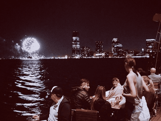 Floating Restaurants, floating restaurants nyc, nyc boat restaurant, nyc boat bar, floating bars, grand banks, river cafe, barge bar, william wall, the water table, water table nyc, dining on a boat, restaurant on a boat, North River Lobster Company, frying pan, nyc restaurants, nyc bars