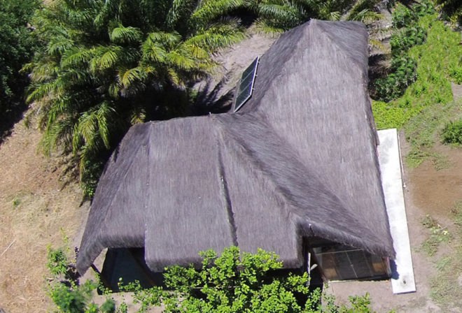 Eco house, Casa dos Cajueiros, Casa dos Cajueiros brazil, origami eco residence brazil, green building, Renato peron, sustainable material, eucalyptus wood, Brazilian architecture, solar