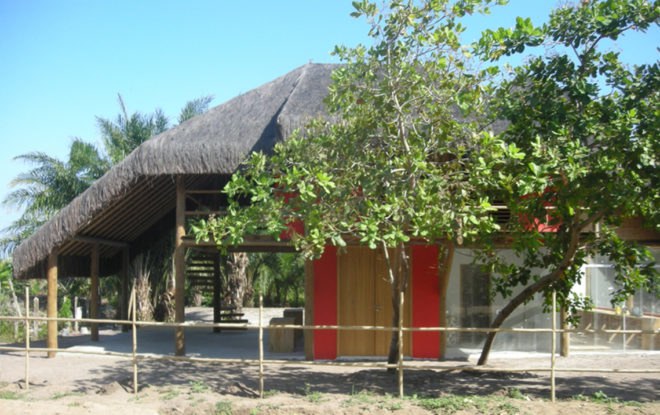 Eco house, Casa dos Cajueiros, Casa dos Cajueiros brazil, origami eco residence brazil, green building, Renato peron, sustainable material, eucalyptus wood, Brazilian architecture, solar