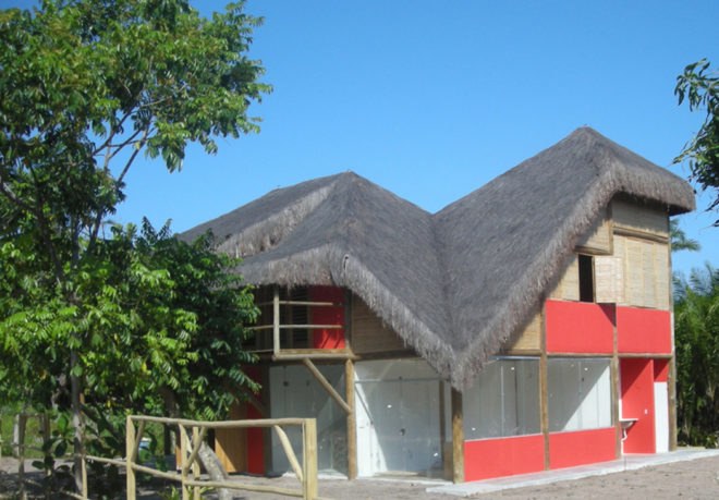 Eco house, Casa dos Cajueiros, Casa dos Cajueiros brazil, origami eco residence brazil, green building, Renato peron, sustainable material, eucalyptus wood, Brazilian architecture, solar