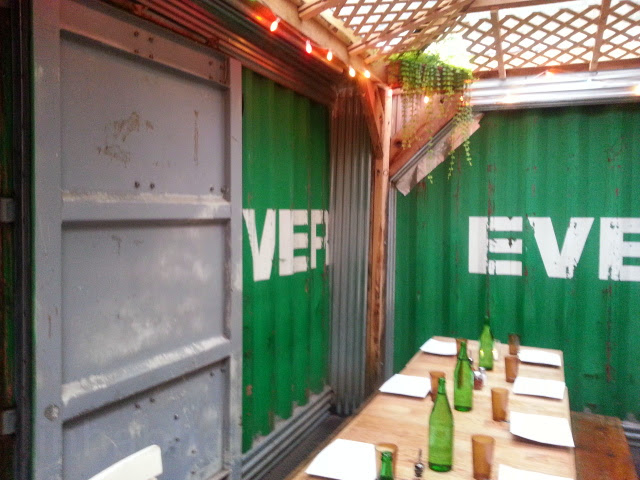 roberta's, roberta's pizza, best pizza nyc, nyc pizza, roberta's bushwick, roberta's garden, roberta's shipping container garden, shipping container gardens, urban gardening, green nyc, green design