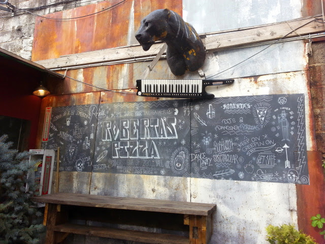 roberta's, roberta's pizza, best pizza nyc, nyc pizza, roberta's bushwick, roberta's garden, roberta's shipping container garden, shipping container gardens, urban gardening, green nyc, green design
