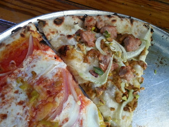 roberta's, roberta's pizza, best pizza nyc, nyc pizza, roberta's bushwick, roberta's garden, roberta's shipping container garden, shipping container gardens, urban gardening, green nyc, green design