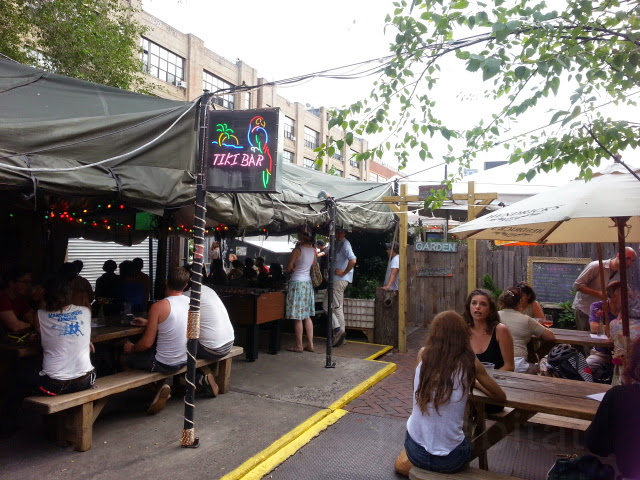 roberta's, roberta's pizza, best pizza nyc, nyc pizza, roberta's bushwick, roberta's garden, roberta's shipping container garden, shipping container gardens, urban gardening, green nyc, green design