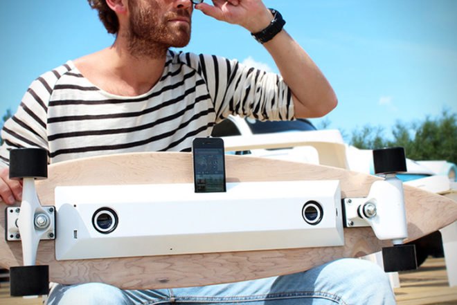 Bjorn van den Hout, Chargeboard, charges iPhone, energy efficient device, Dutch design, docking station for music, kinetic energy