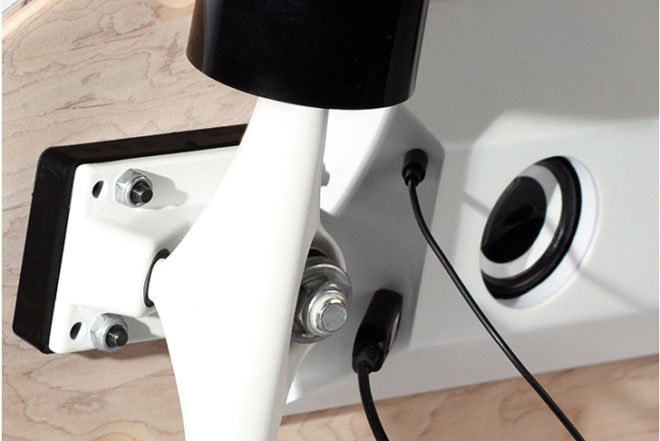 Bjorn van den Hout, Chargeboard, charges iPhone, energy efficient device, Dutch design, docking station for music, kinetic energy