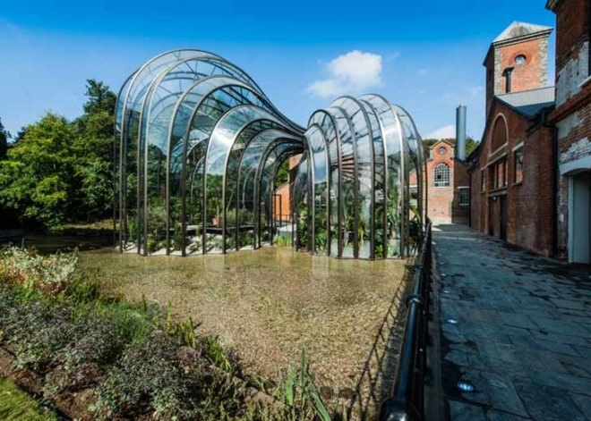 Thomas Heatherwick, glasshouse, glass house, Bombay Sapphire, gin distillery, English architects, alcohol brands, natural light, Victorian architecture