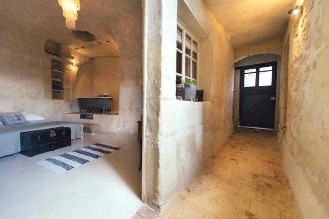 Chez Hélène-Amboise Troglodyte, cave home, cave, grotto, troglodyte, France, Loire Valley, Amboise, Alexis Lamoureux, Lotte van Riel, renovations, stone, French cave home