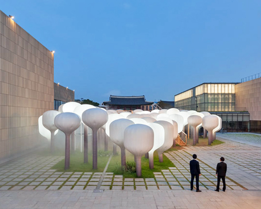Moon Ji Bang, inflatable mushrooms, Shinseon Play, National Museum of Modern and Contemporary Art,
