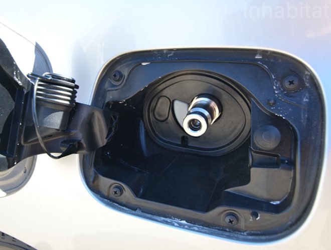Toyota FCV, Toyota Fuel Cell Vehicle, 2015 Toyota FCV, 2015 Toyota Fuel Cell Vehicle, Toyota hydrogen vehicle, Toyota hydrogen vehicle, hydrogen car, green transportation, sustainable transportation, green car, electric car, electric vehicle, hydrogen electric vehicle, sustainable design, green design, Toyota FCHV-adv, first hydrogen car, first hydrogen vehicle