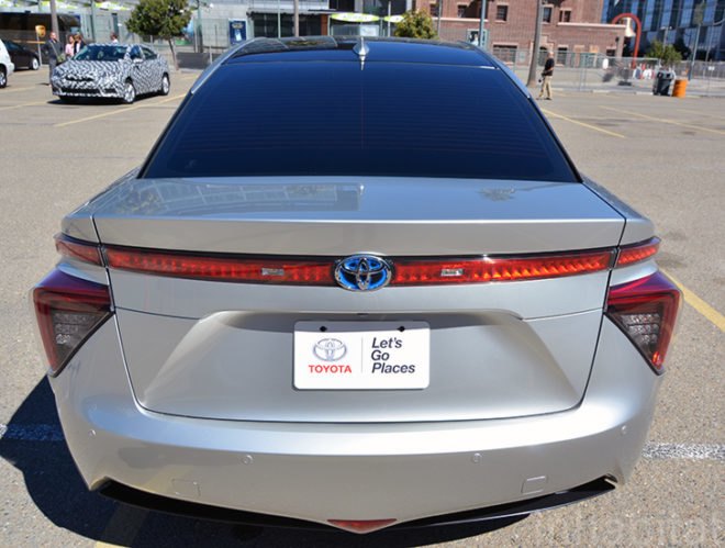 Toyota FCV, Toyota Fuel Cell Vehicle, 2015 Toyota FCV, 2015 Toyota Fuel Cell Vehicle, Toyota hydrogen vehicle, Toyota hydrogen vehicle, hydrogen car, green transportation, sustainable transportation, green car, electric car, electric vehicle, hydrogen electric vehicle, sustainable design, green design, Toyota FCHV-adv, first hydrogen car, first hydrogen vehicle