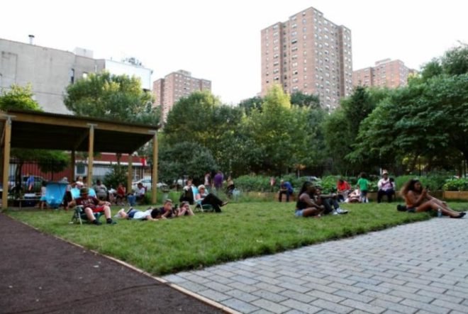 Willis Avenue Community Garden, NYRP, New York Restoration Project, Bette Midler, green spaces, NYC, NYC parks, park renovation, Mott Haven, Bronx, Ten Architects