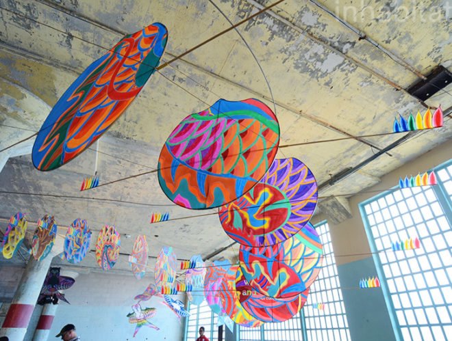 ai weiwei, @large, alcatraz, with wind, san francisco, ai weiwei alcatraz, green design, politics, political art, green art, green design, sustainable design, alcatraz prison, kites, dragon kite, handmade kite, green materials, freedom, freedom of expression