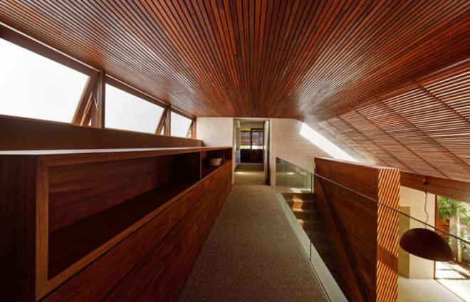 green design, eco design, sustainable design, Andrew Burges Architects, Pittwater House, Beach House, timber shade facade, Sydney Australia