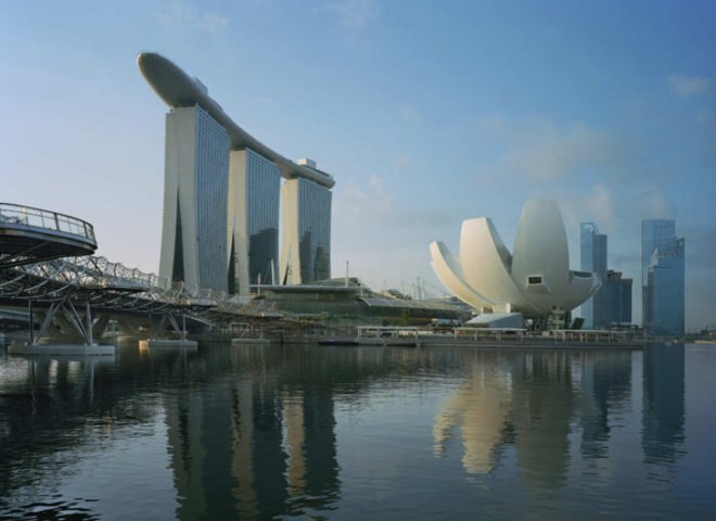 Safdie Architects, Artscience Museum Singapore, Singapore, musem, lilypad architecture, arup, singapore architecture, Fiber Reinforced Polymer, floating building, sustainable architecture, rainwater harvesting, rainwater collection