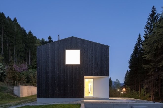 Stocker Dewes Architekten, green roof, horse stable, freiburg, germany, stable conversion, Black forest, minimalist, skylights, sustainable architecture, renovation, architecture renovation, german architecture