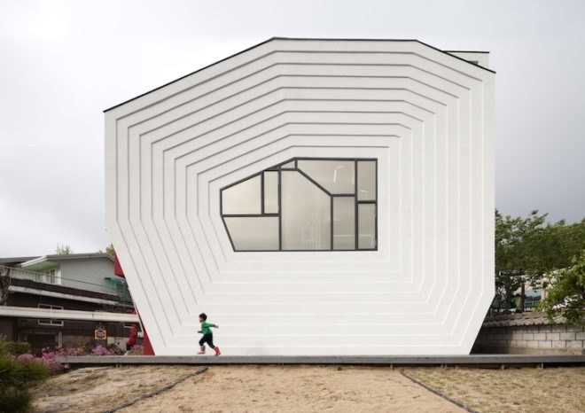 skip floor, conan house, moon Hoon, south korea, bangdong, toy-like architecture, polygonal house, slide, playroom, central atrium, asymmetrical house,