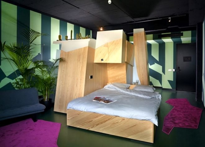 Volkshotel, Amsterdam, Netherlands, Jasper Eustace, Jos Blom, tiny hotel room, hotel room, hotel pod, architecture, mountain-inspired architecture