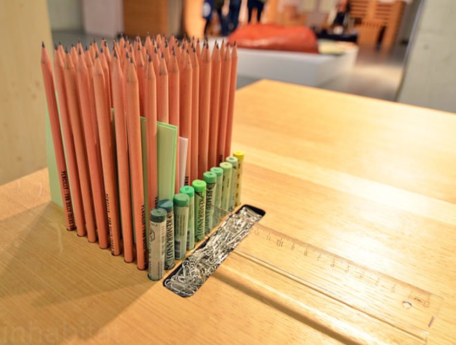 Hedgehog Desk, Atelier Nauwau, 15 young designers, Biennale Interieur, Design Platform Flanders, Design Parcours, Belgium, Flanders, Flemish Designers, Belgian Designers, Ventura Interieur, Kortrijk, interior design, green design, sustainable design, green interiors