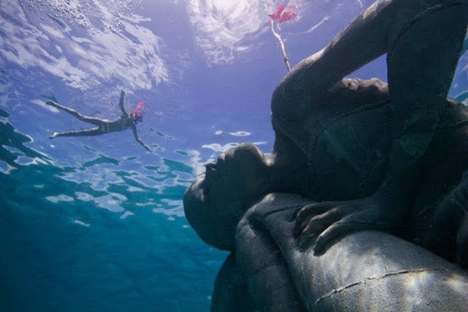 Jason deCaires Taylor, Ocean Atlas, underwater sculpture, art, bahamas art, B.R.E.E.F, Bahamas Reef Environment Educational Foundation, ocean life, ocean initiatives, underwater sculpture garden, Sir Nicholas Nuttall, stressed natural reef, ocean reefs, coral reef protection
