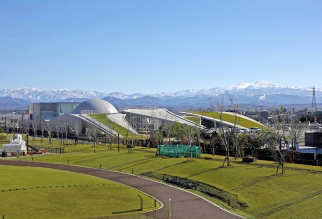 Urban Architecture Office, Mari Ito, Science Hills Komatsu, green museum, science museum, Japan, Japanese architecture, greenm roof, curvy building, rolling roof