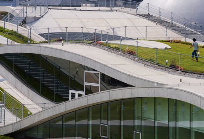 Urban Architecture Office, Mari Ito, Science Hills Komatsu, green museum, science museum, Japan, Japanese architecture, greenm roof, curvy building, rolling roof