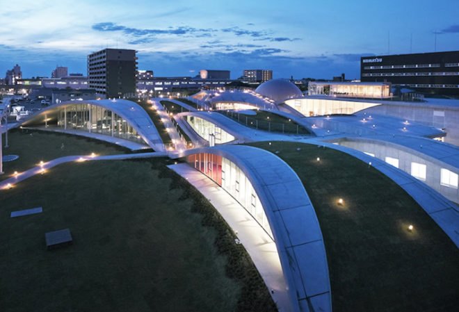 Urban Architecture Office, Mari Ito, Science Hills Komatsu, green museum, science museum, Japan, Japanese architecture, greenm roof, curvy building, rolling roof