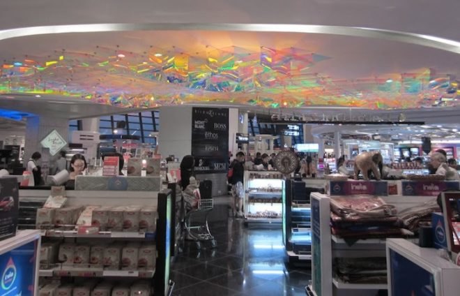 orproject, indira gandhi international airport, Lehar, Dichroic, dichroic film, art installation, reader submitted content,