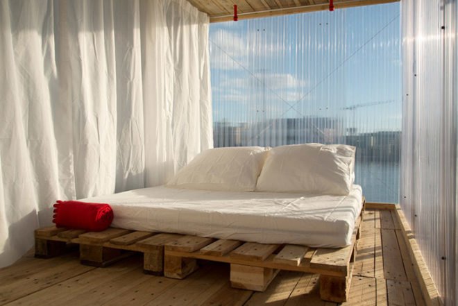 Raumlabor, temporary hotel, Mannheim, Germany, Theater der Welt festival, recycled materials, pop up hotel, low budget, resourceful accommodation