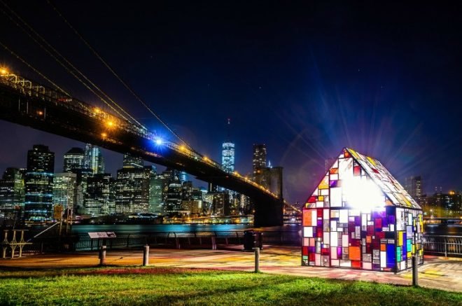Tom Fruin, art, nyc art exhibition, brookyn bridge art installation, stained glass house, brookyn bridge park, glass installations, performance art