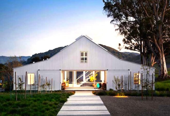 green design, eco design, sustainable design, Turnbill Griffin Haesloop Architects, Leed Platinum Farmhouse, Petaluma California, Hupomone Ranch, photovoltaic panels, passive heating and cooling