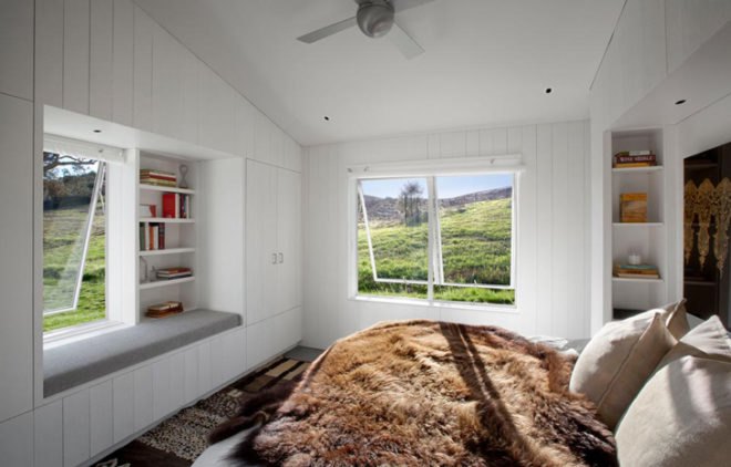 green design, eco design, sustainable design, Turnbill Griffin Haesloop Architects, Leed Platinum Farmhouse, Petaluma California, Hupomone Ranch, photovoltaic panels, passive heating and cooling