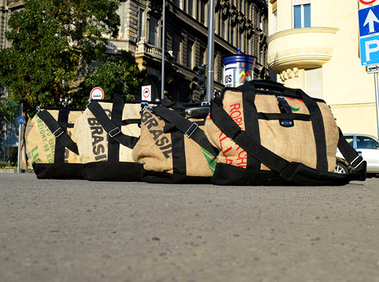 Vinylizer, Vinylizer Malemaker, Upcycled bags, recycled bags, Vinylizer bags, Vinylizer urban bags, Vinylizer Kickstarter, Vinylizer urban commute, urban bags, male bags, green travel, green bags, coffee bags, recycled coffee bags, upcycled coffee bags