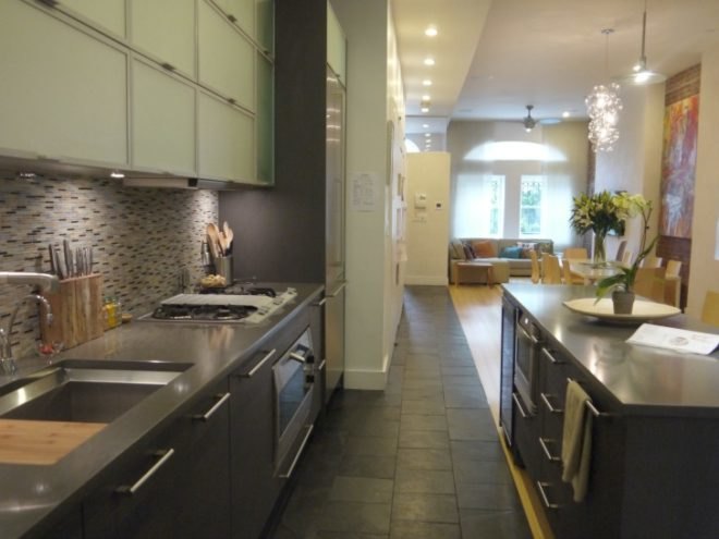 new york architecture, dwell on design, home tours, nyc interior design, green renovations, eco interiors, bring nature indoors, eco-friendly apartment design, new york city apartments, montesbuild, nicholas moons architect, Alysia Reiner, harlem real estate
