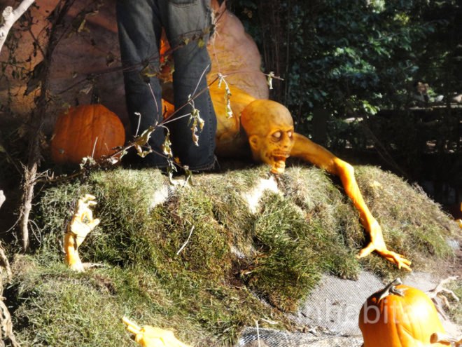 green design, eco design, sustainable design, Ray Villafane, carved pumpkins, New York Botanical Garden, Halloween, Bronx