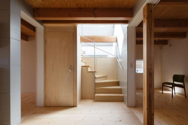 House AA, Mocha Architects, tiny japanese house, overhanging roof, solar shading, sun shading, japan, tiny house, small space living