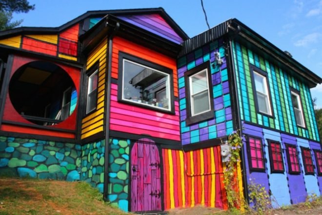 Katwise Calico house, artist Kat O'Sullivan, High Falls, New York, design, home renovation, colorful homes, artists homes, home design, home renovation ny, colorful homes, renovated farmhouses