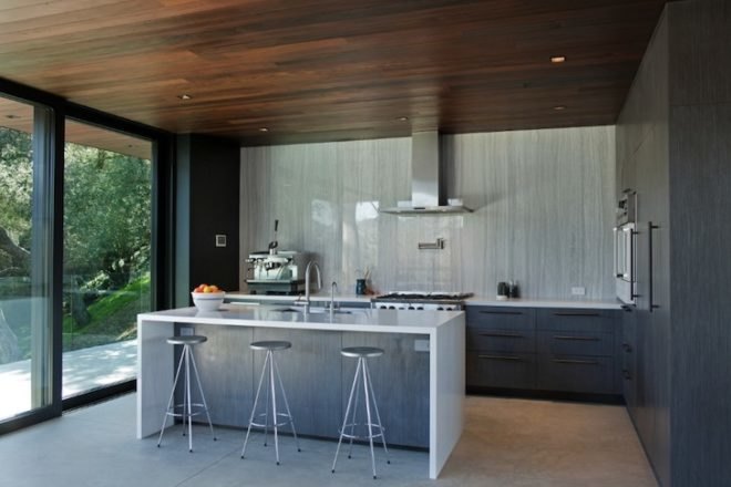 Oak Pass Guesthouse, barn, converted barn, Walker Workshop, fire-resistant timber, timber planks, concert hall, polished concrete, floor to ceiling windows, floor to ceiling glass, natural light, contemporary home, guesthouse, beverley hills, los angeles,