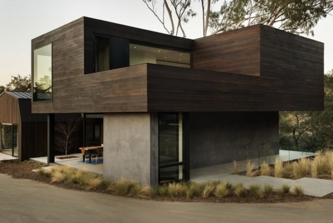 Oak Pass Guesthouse, barn, converted barn, Walker Workshop, fire-resistant timber, timber planks, concert hall, polished concrete, floor to ceiling windows, floor to ceiling glass, natural light, contemporary home, guesthouse, beverley hills, los angeles,