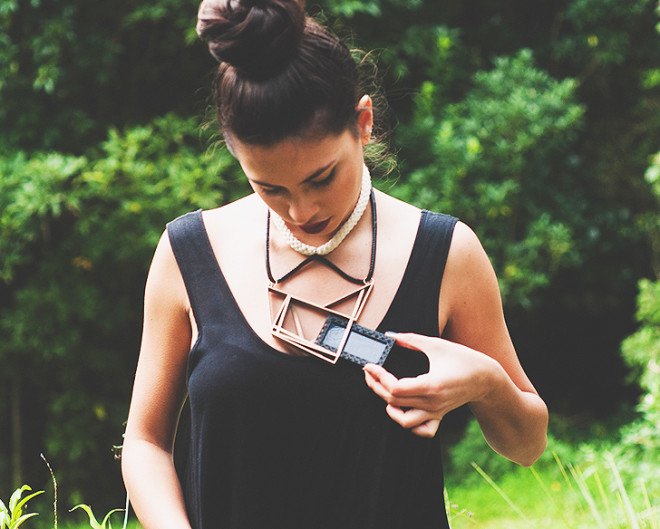 SOL, Sol, SOL jewelry, sol jewelry, sol jewellery, SOL jewellery, solar necklace, solar panel necklace, 3D-printed necklace, 3D-printed, solar panel jewelry, solar panel, portable solar panel, solar panel necklace, 3D-printed solar panel necklace, SOL solar power jewelry