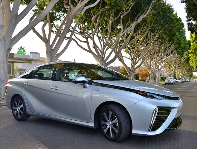 Mirai, fuel cell vehicle, Toyota, Toyota Mirai, Toyota fuel cell vehicle, hydrogen vehicle, hydrogen car, hydrogen fuel cell, toyota hydrogen fuel cell vehicle, sustainable transportation, green transportation, green car, eco vehicle, 2015 Toyota Mirai, hydrogen fuel station, poo power, Fountain Valley Renewable Hydrogen Station, biogas hydrogen, waste to energy, hydrogen gas from sewage