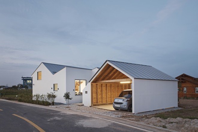 twin peaks house, south korea, mountain-inspired architecture, zigzag roof, apparat-c, children play space, open plan layout, gable roof, high ceilings,
